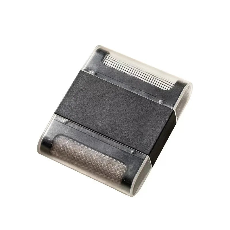 Effortlessly Remove Lint and Pet Hair with Our Portable Mini Lint Roller - Perfect for Sweaters, Coats, and Clothes!